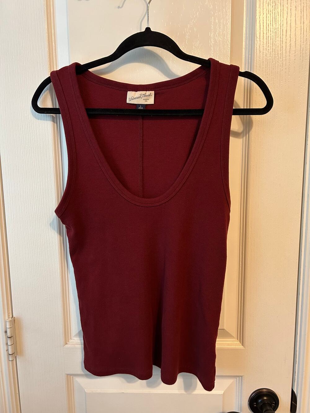 Universal Thread Burgundy Ribbed Tank L Scoop Neck Maroon